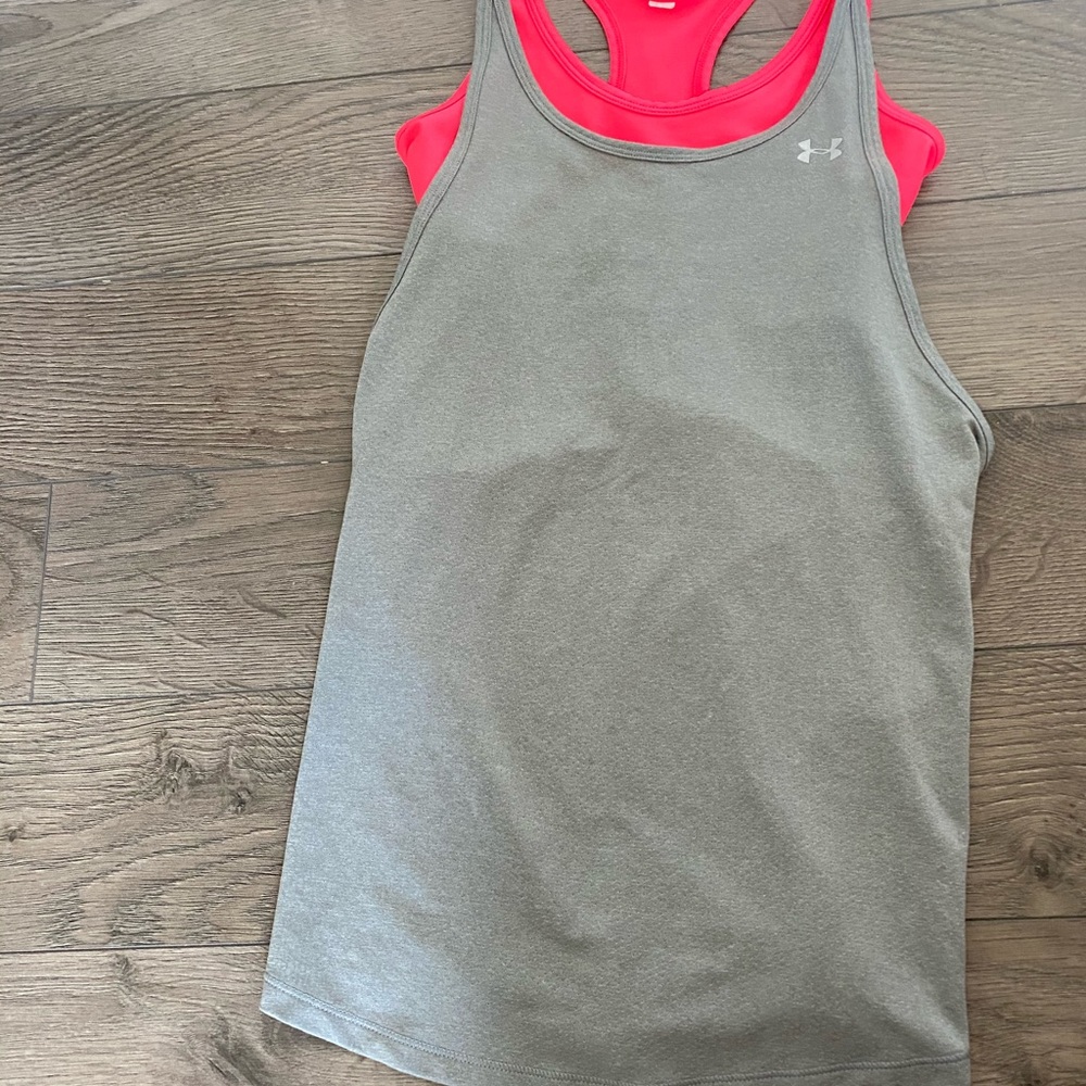 Top sport under armor